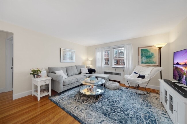 Building Photo - 926 Massachusetts Ave