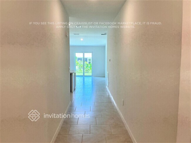 Foto del edificio - 20308 Silent Ave