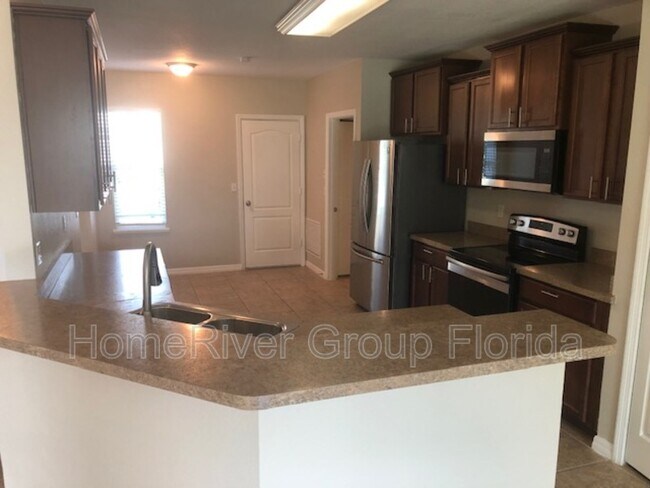 Building Photo - 1562 Tamarind Rd