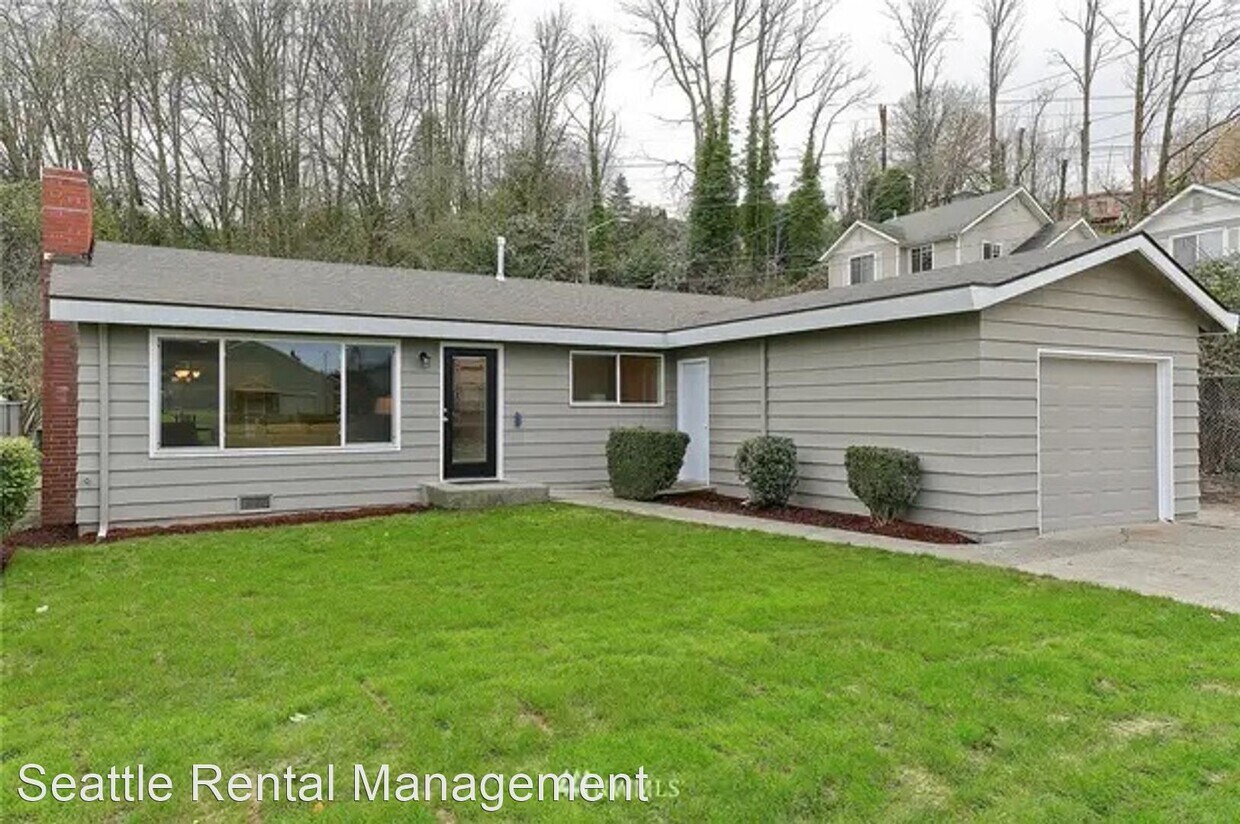 Primary Photo - 3 br, 2 bath House - 4601 S Director St
