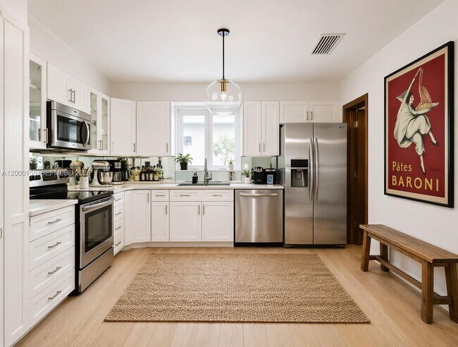 Foto del edificio - 1212 Aguila Ave