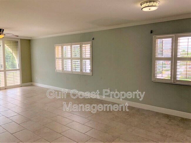 Foto del edificio - 301 S Gulfstream Ave