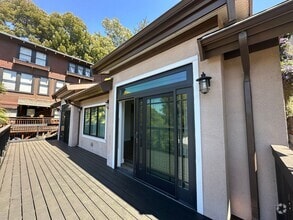 Building Photo - 3926 Robley Terrace