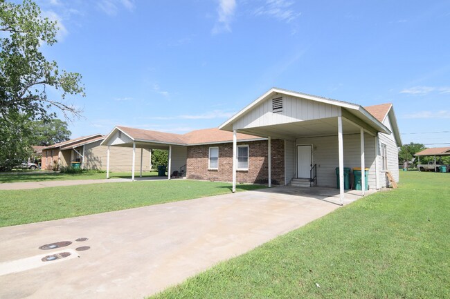 Foto del edificio - 1625 Kelly Dr