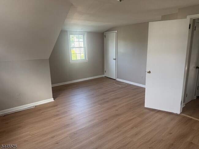 Building Photo - 135 11th Ave