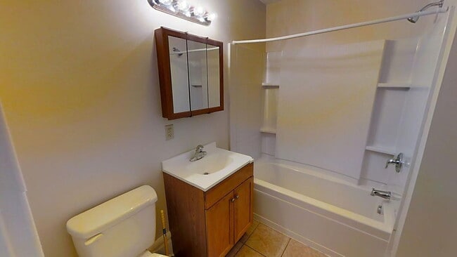 Building Photo - 235 E 11th Ave