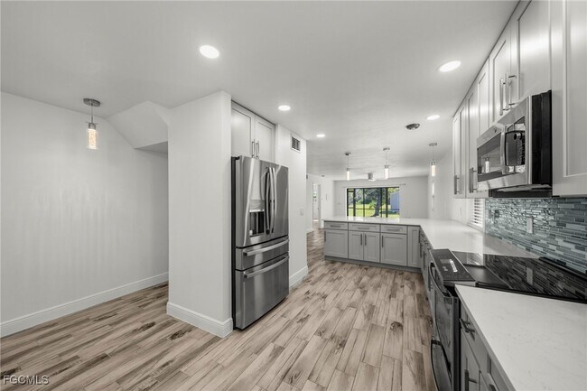 Foto del edificio - 10022 Oxfordshire Ln SW