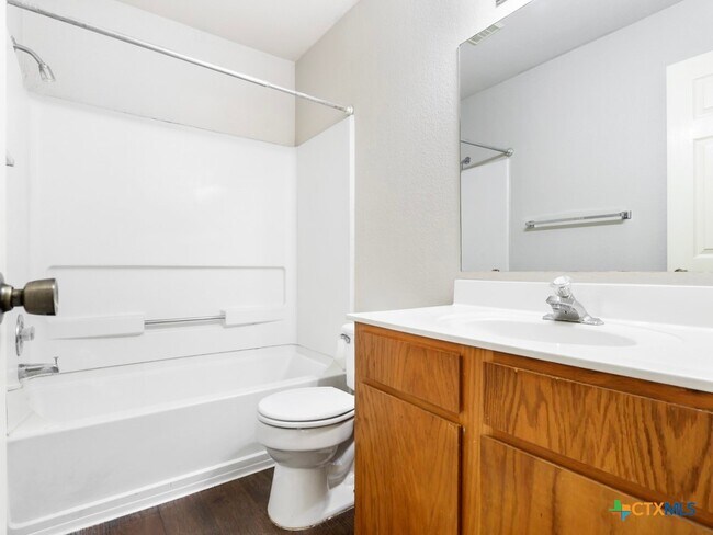 Building Photo - 825 Sagewood Trail