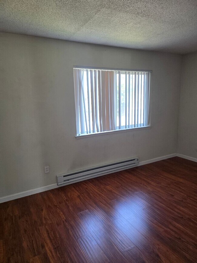 Foto del edificio - 4033 Hamilton Ave