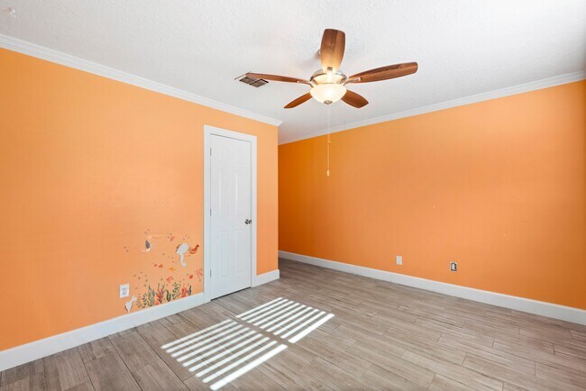 Building Photo - 3010 Westerland Dr