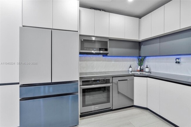 Foto del edificio - 100 NE 71st St