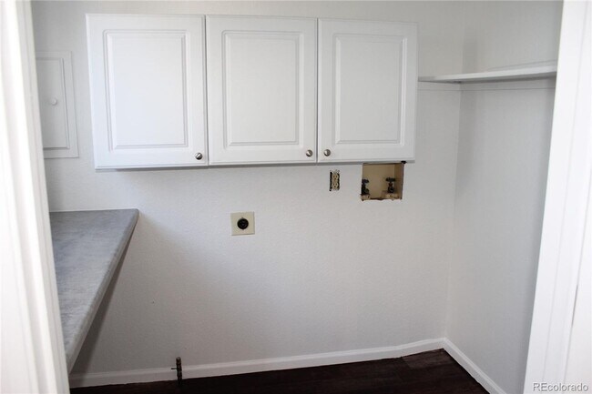 Building Photo - Home in Saddlebrook, Parker!