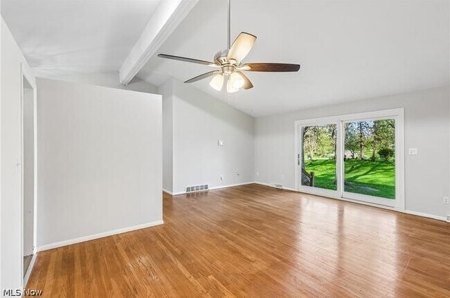 Foto del edificio - 5985 Liberty Rd