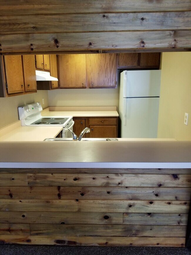 Foto del edificio - 300 Miners Creek Rd