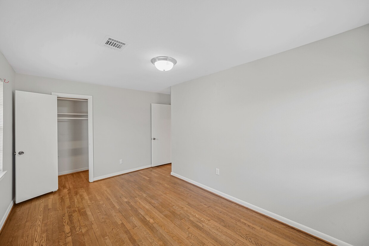 Building Photo - 9514 Vilven Ln