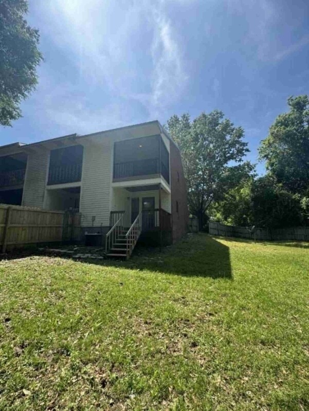 Foto del edificio - 202 Lakeview Dr