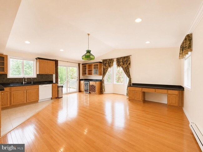 Building Photo - 13354 Jasper Ct