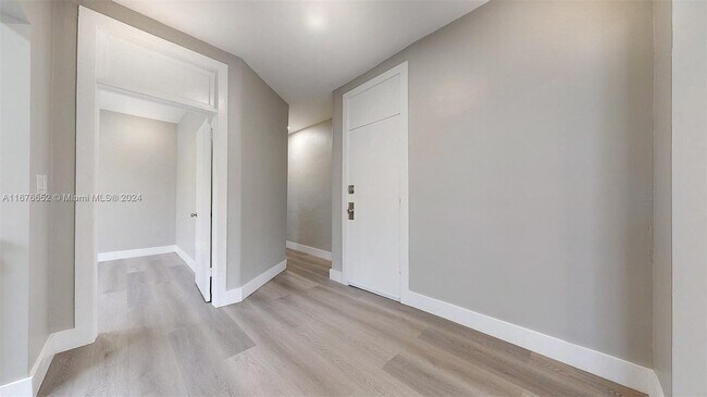 Foto del edificio - 433 NW 25th Ave