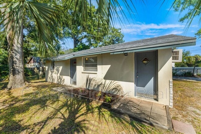 Building Photo - 9610 N 12th St