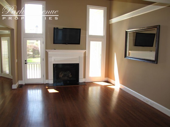 Building Photo - 18002 Lochcarron Ln