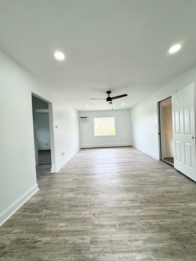 Building Photo - 8150 Tod Ave
