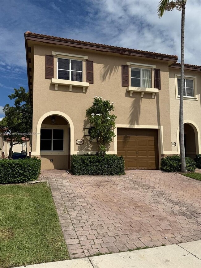 Building Photo - 8899 SW 220th Ln