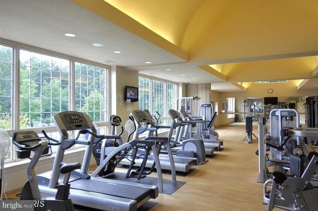 Foto del edificio - 12003 Golf Ridge Ct