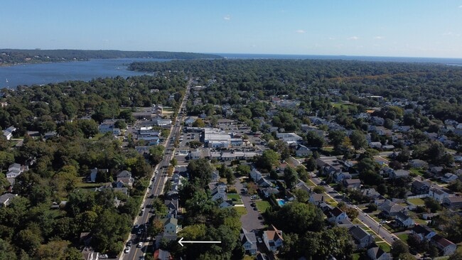 Foto del edificio - 514 River Rd