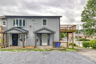 Building Photo - 210 Roanoke St