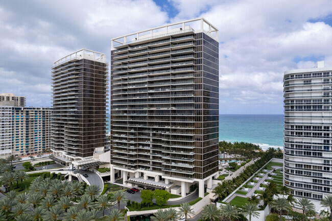 Building Photo - The St. Regis Bal Harbour Resort Condos