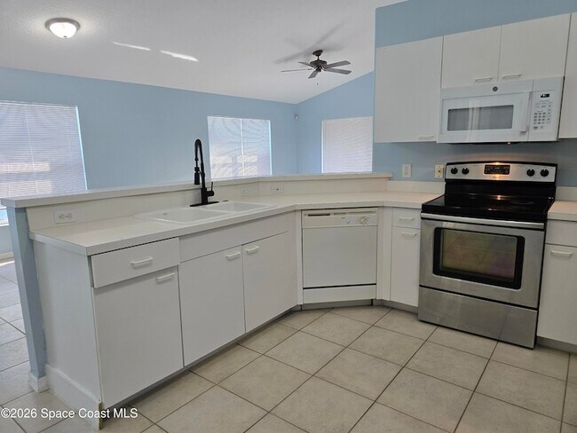 Foto del edificio - 481 10th Pl