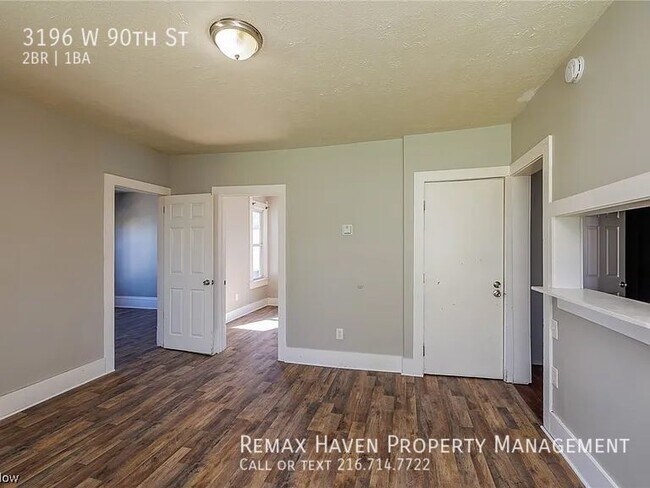 Building Photo - 3196 West 90th UP, Cleveland -  2 bed, 1 b...