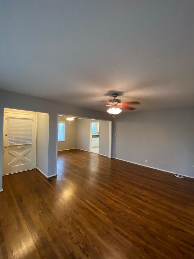 Foto del edificio - 2728 Freckles Rd