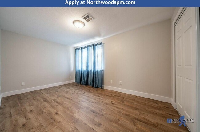 Building Photo - Very Nice Two Story, 3 Bedroom 2 Bath home...