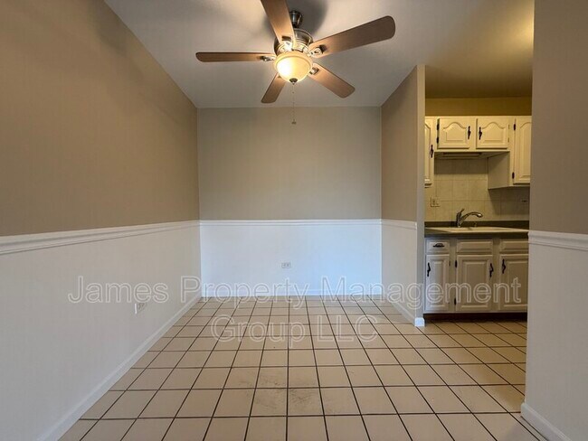 Foto del edificio - 8923 Knight Ave