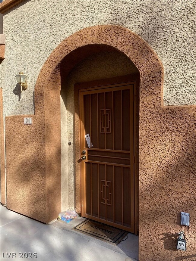 Building Photo - 3935 Palm Beach St