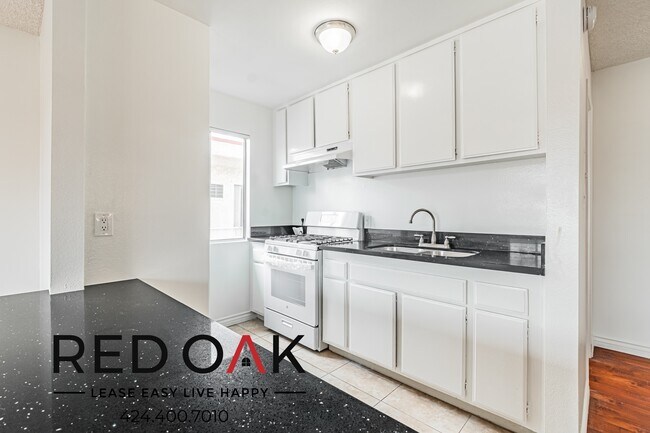 Foto del edificio - 6255 Beck Ave