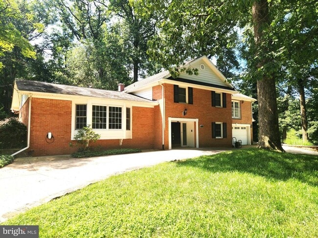 Building Photo - 12519 Davan Dr