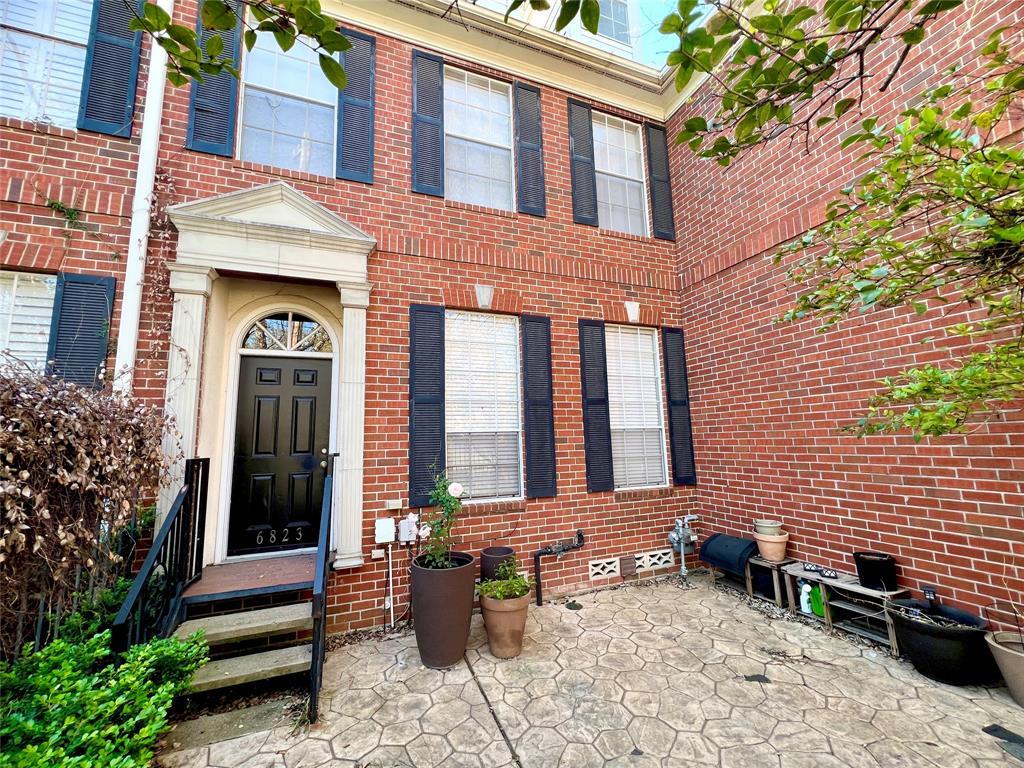 6823 Staffordshire, Houston, TX 77030 Condo for Rent in Houston, TX