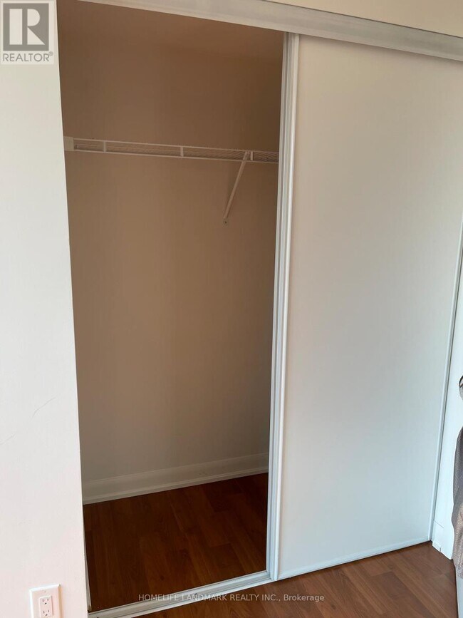 Photo du bâtiment - 17 Anndale Dr