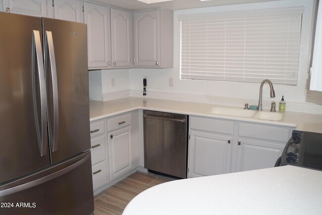 Foto del edificio - 5756 W Del Rio St