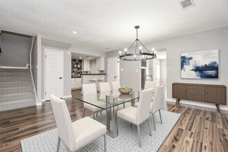 Building Photo - 3310 Continental Dr