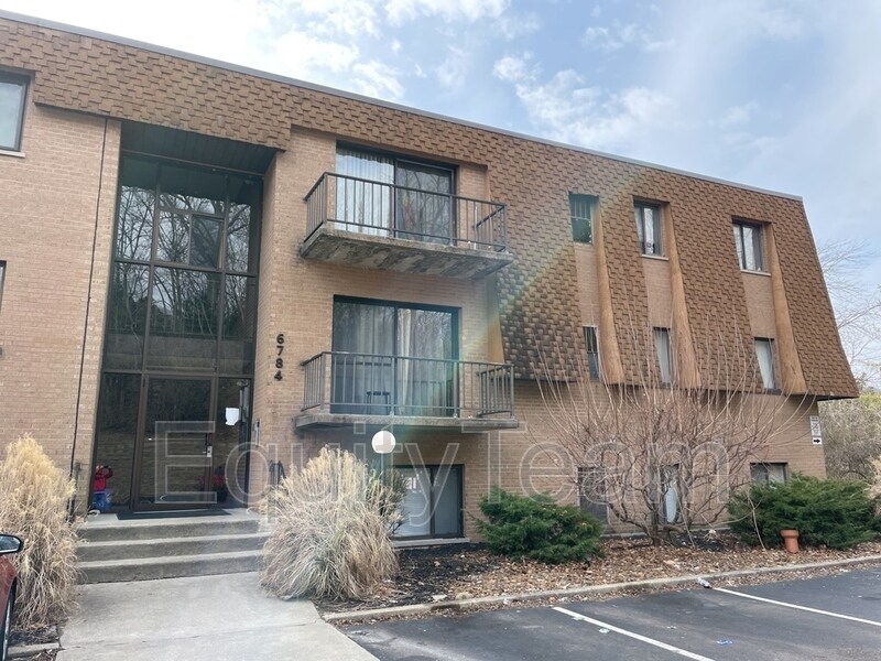 6784 Harrison Ave Unit Apt 98, Cincinnati, OH 45247 Condo for Rent in