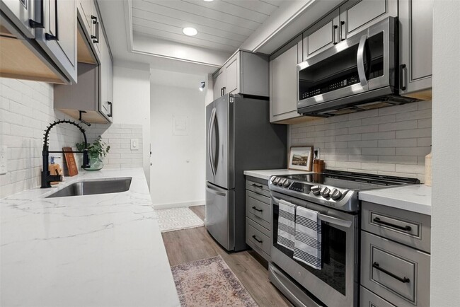 Foto del edificio - Modern 2BD/2BTH Condo for Lease Richmond V...