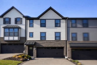 Building Photo - 214 Hunter Dr