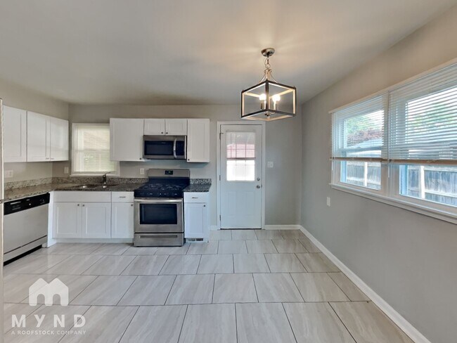 Foto del edificio - 939 Eastmoor Blvd
