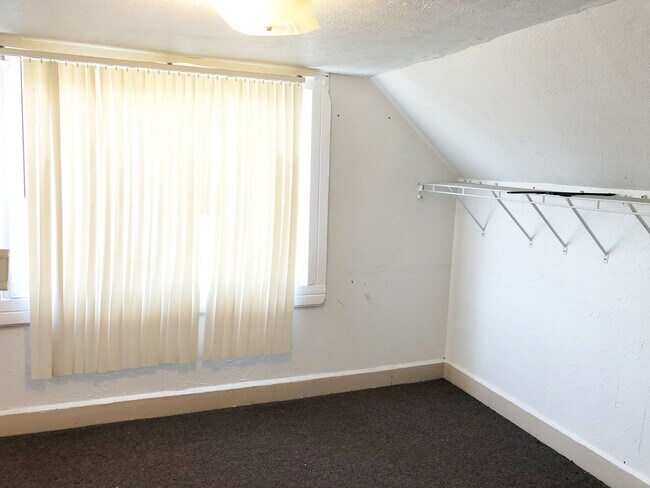 Foto del edificio - 12905 Forest