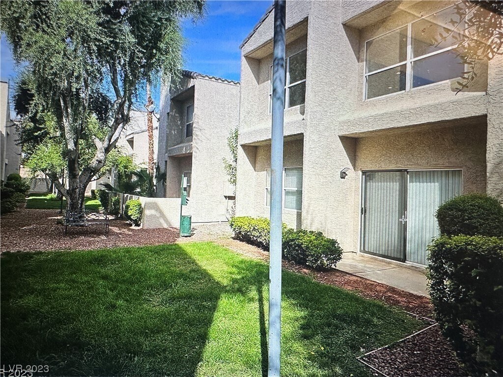 Primary Photo - 6250 W Flamingo Rd