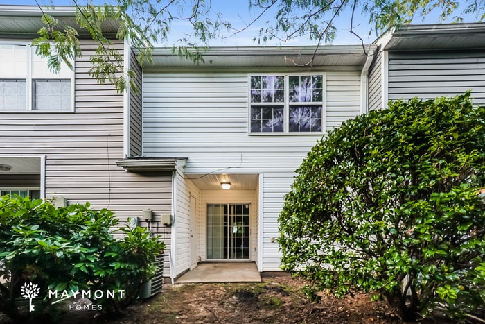 Building Photo - 731 Crestwell Cir