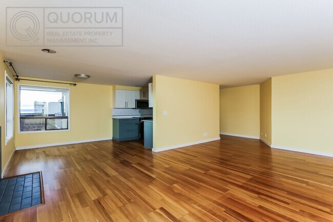 Foto del edificio - Spectacular Top Floor Condo with Stunning Views in Queen Anne